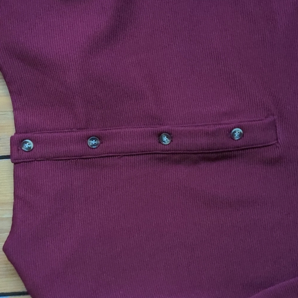 La Petite Garçonne Burgundy long sleeves ribbed dress - Picture 3 of 9
